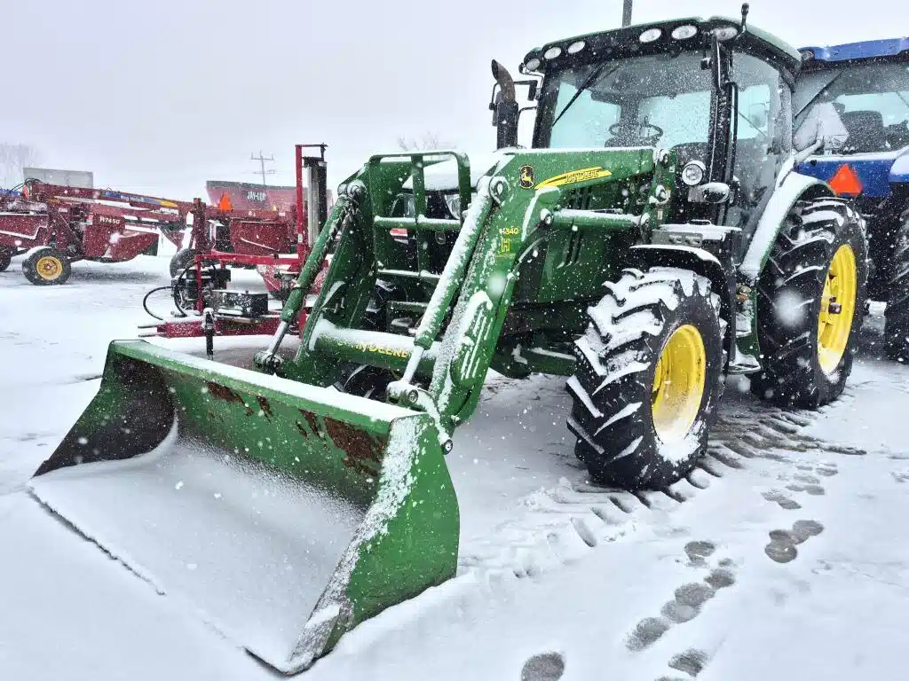 Gallery image 2 for John Deere 6125R Tractor Loader