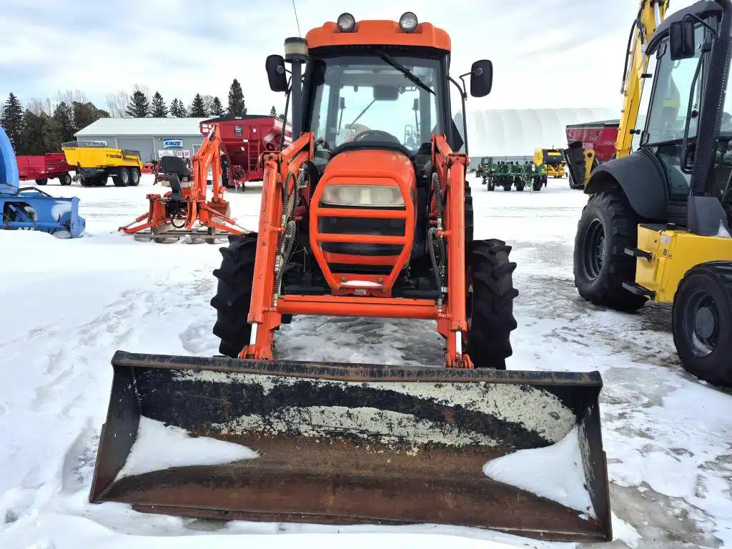 Gallery image 2 for 2008 Kioti DK55C Tractor Loader