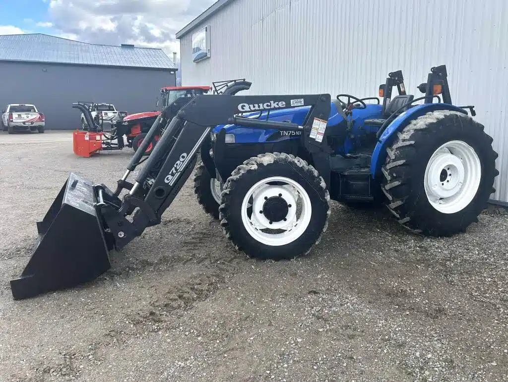 Gallery image 2 for Used 2001 New Holland TN75 Tractor Loader