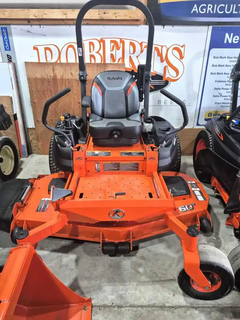 Used 2025 Kubota Z422-60 Mower - Zero Turn