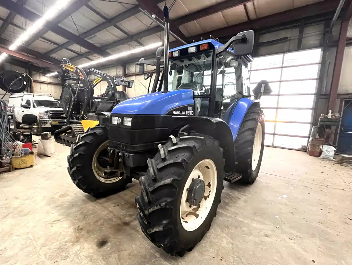 Gallery image 2 for 2001 New Holland TS100 Tractor