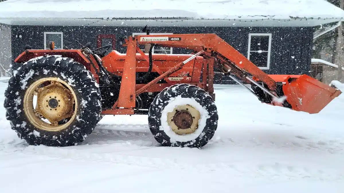Gallery image 2 for Allis Chalmers 5050 Tractor