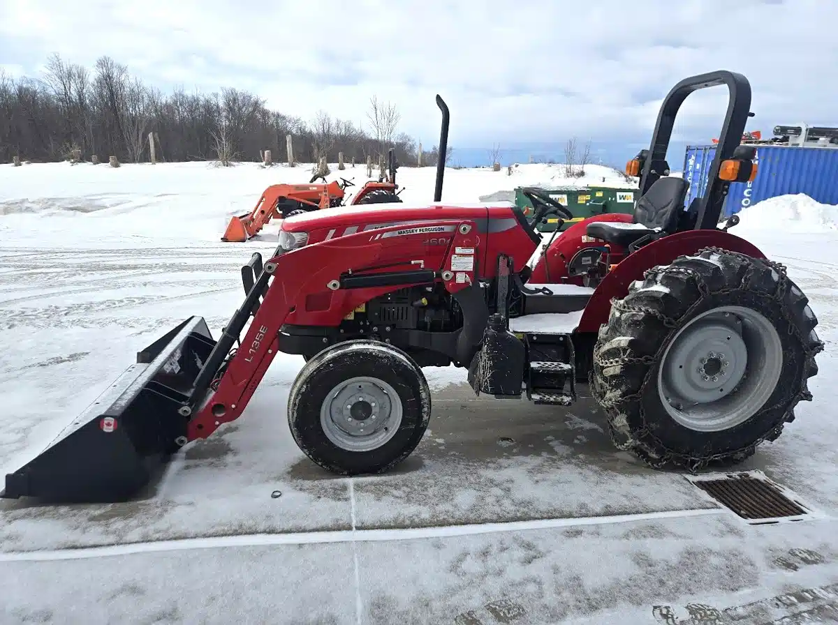 Gallery image 2 for 2018 Massey Ferguson 2604H Tractor Loader