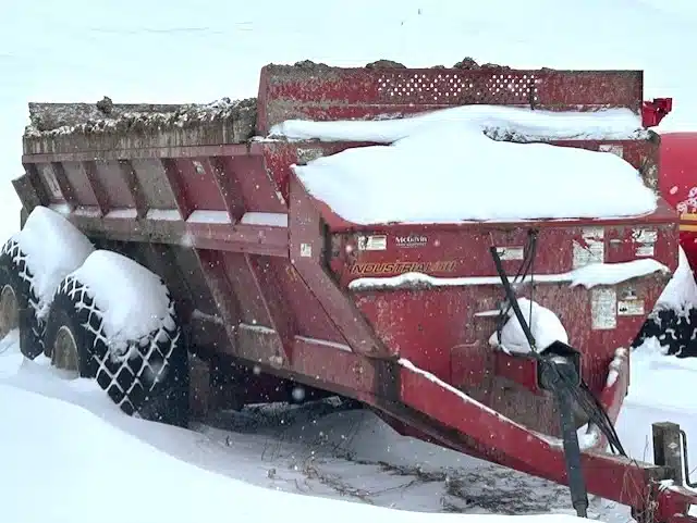 2018 Meyer SXI865 Manure Spreader