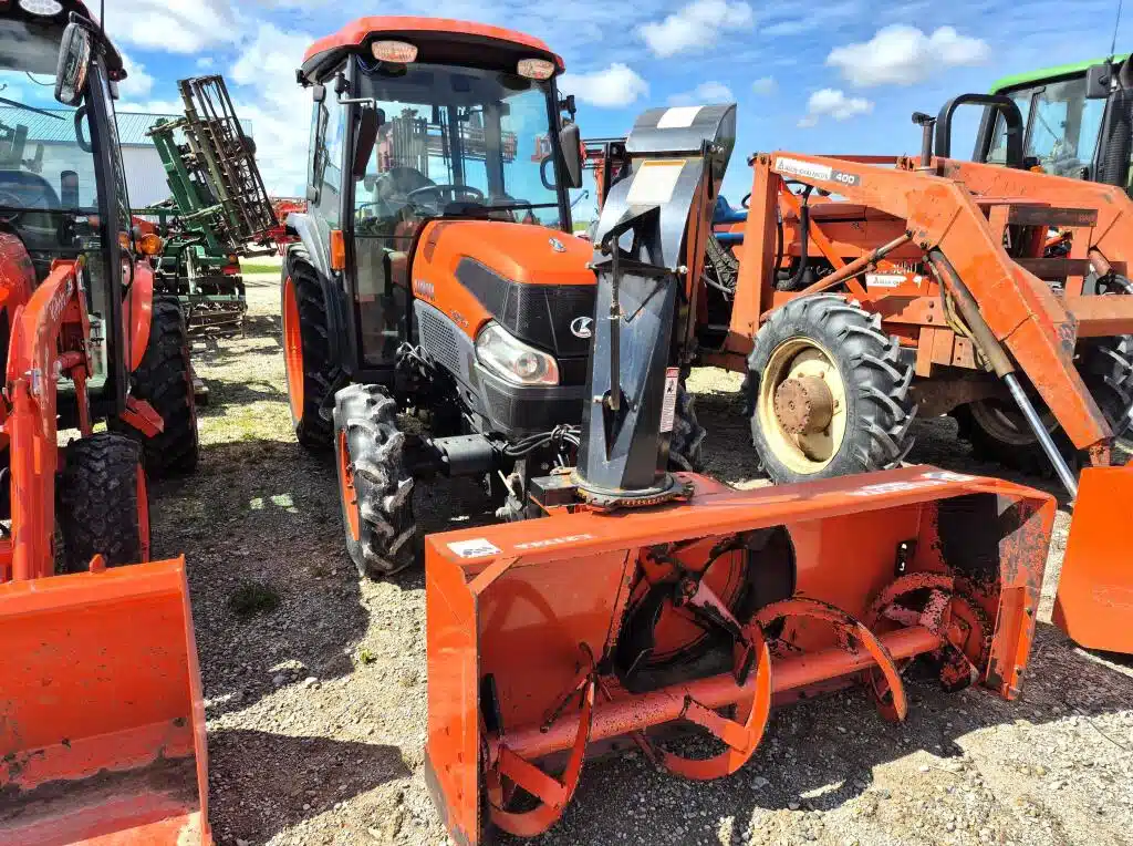 Gallery image 2 for 2009 Kubota L4240HSTC Tractor