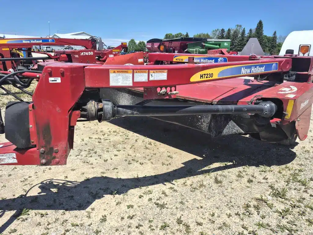 Gallery image 2 for 2015 New Holland H7230 Disc Mower Conditioner
