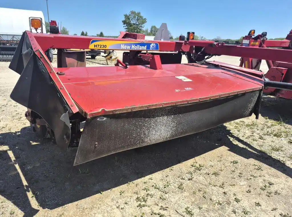 Gallery image 1 for 2015 New Holland H7230 Disc Mower Conditioner