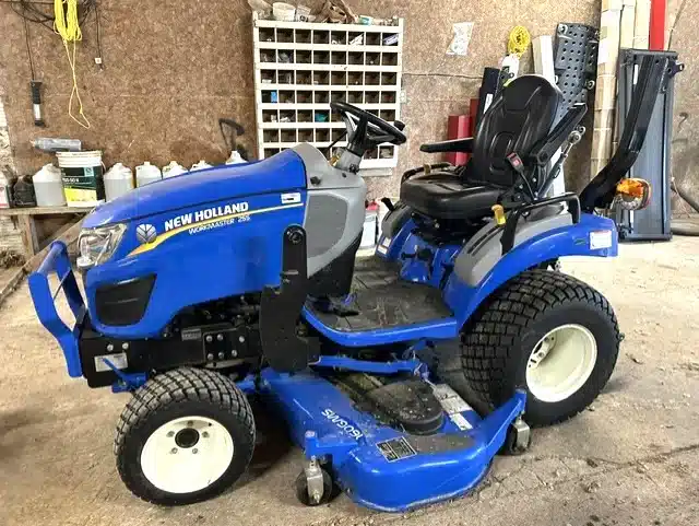 Gallery image 1 for 2023 New Holland WORKMASTER 25S Tractor