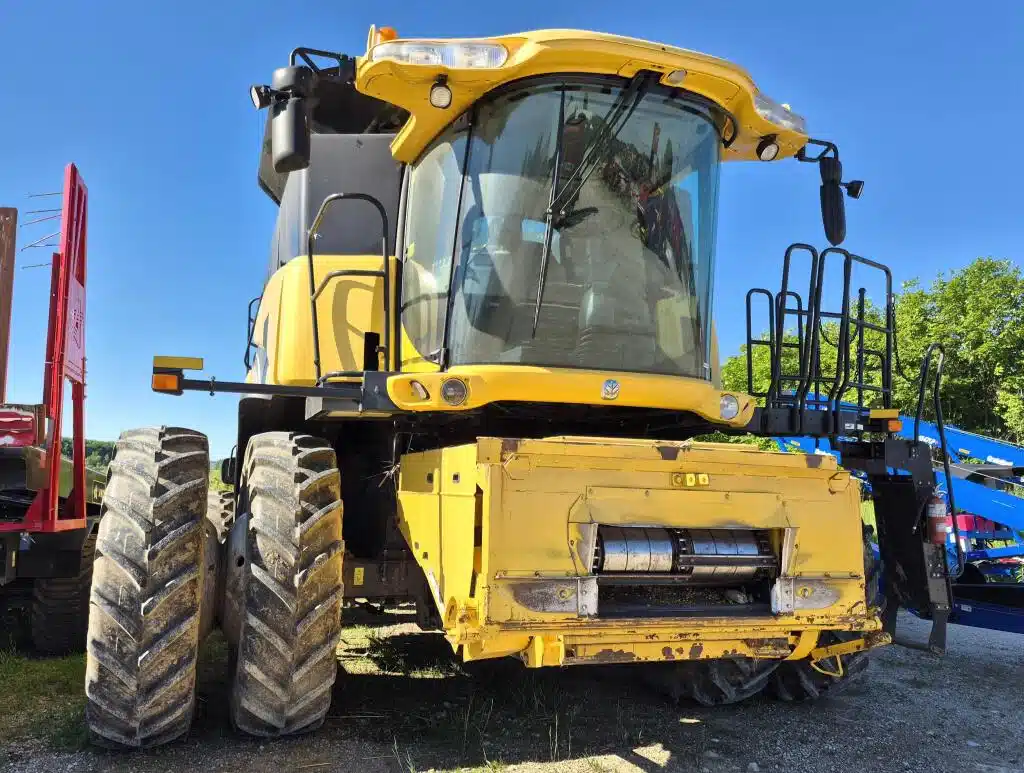 Photo de la Galerie 2 pour 2004 New Holland CR960 Batteuse