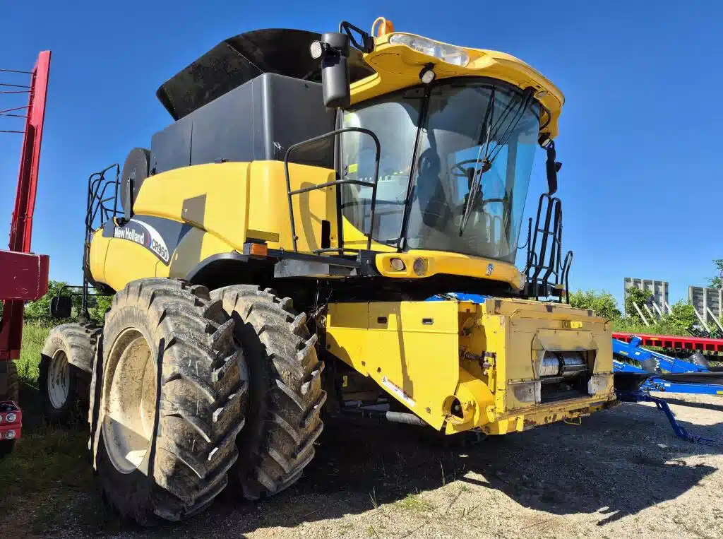 Photo de la Galerie 1 pour 2004 New Holland CR960 Batteuse