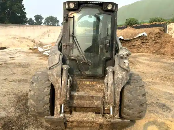Gallery image 2 for 2020 New Holland L228 Skid Steer