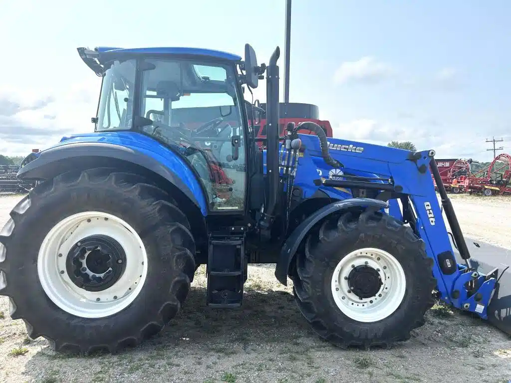 Photo de la Galerie 2 pour 2016 New Holland T5.105 Tracteur