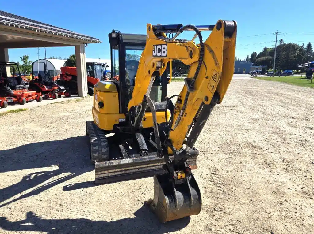 Gallery image 2 for 2022 JCB 35Z-1 Excavator