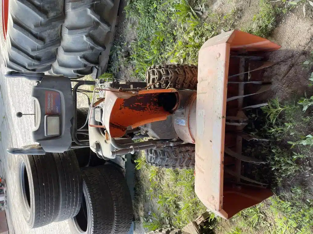 Gallery image 1 for 2016 Husqvarna 1130SBEXP Snow Blower
