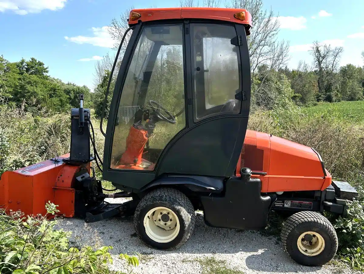 Photo de la Galerie 2 pour 2006 Kubota F2880 Tondeuse frontale