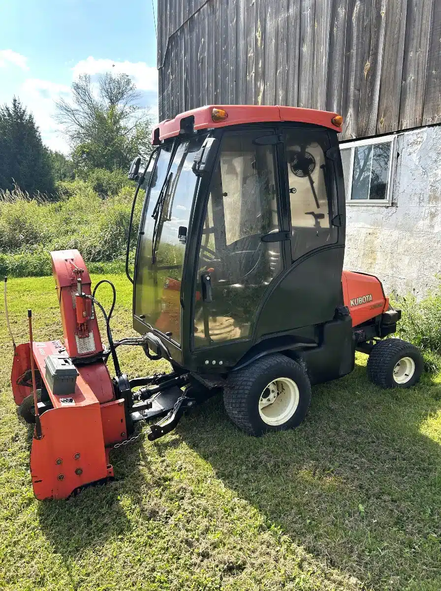 Photo de la Galerie 2 pour 2009 Kubota F3680 Tondeuse frontale