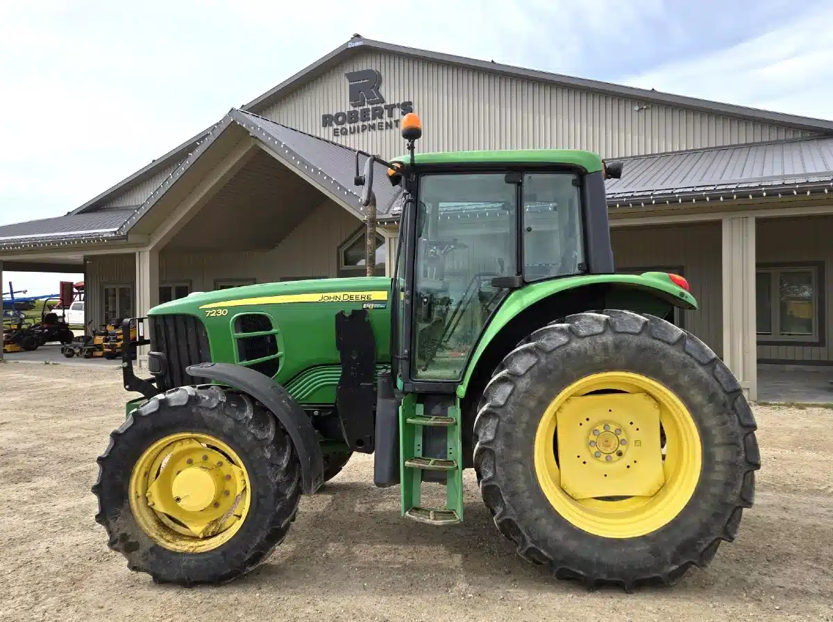 Gallery image 1 for 2008 John Deere 7230 Tractor