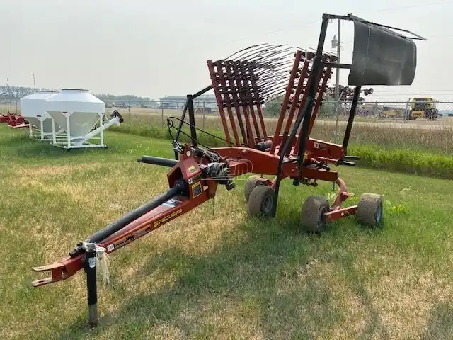 Gallery image 1 for Used 2000 Pequea HR1140 Rake