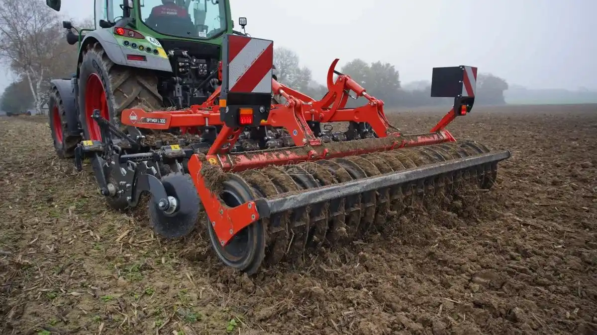 Gallery image 1 for New 2023 Kuhn OPTIMER L 7500 Disc