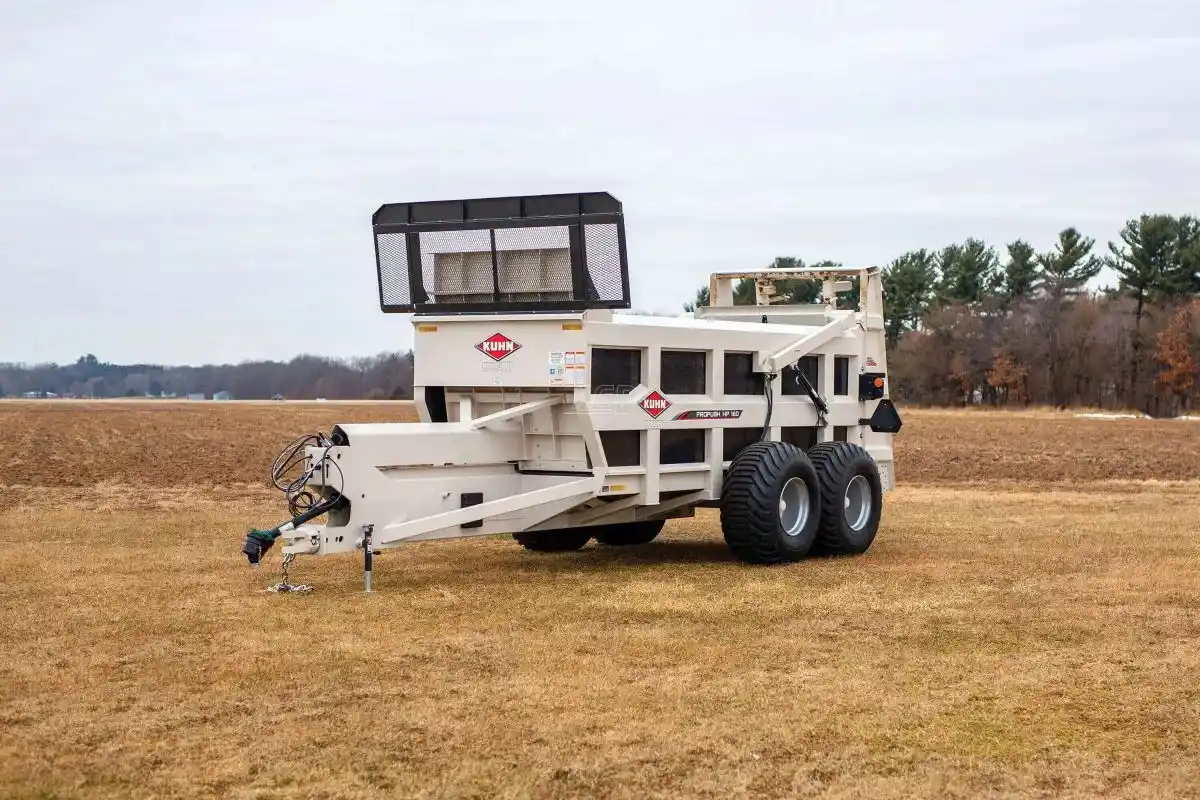 Gallery image 2 for New 2024 Kuhn HP150 Manure Spreader