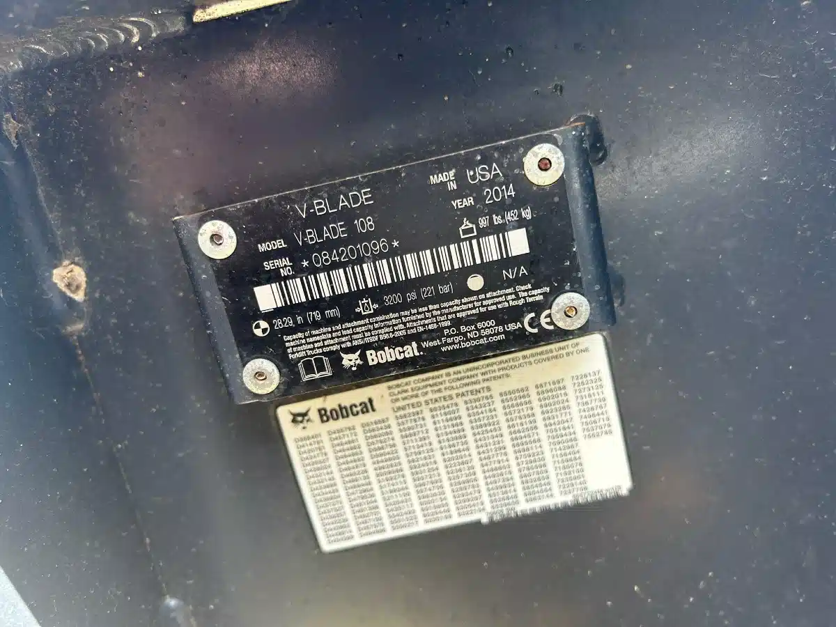 Gallery image 2 for Used 2020 Bobcat 84 INCH Snow Blade