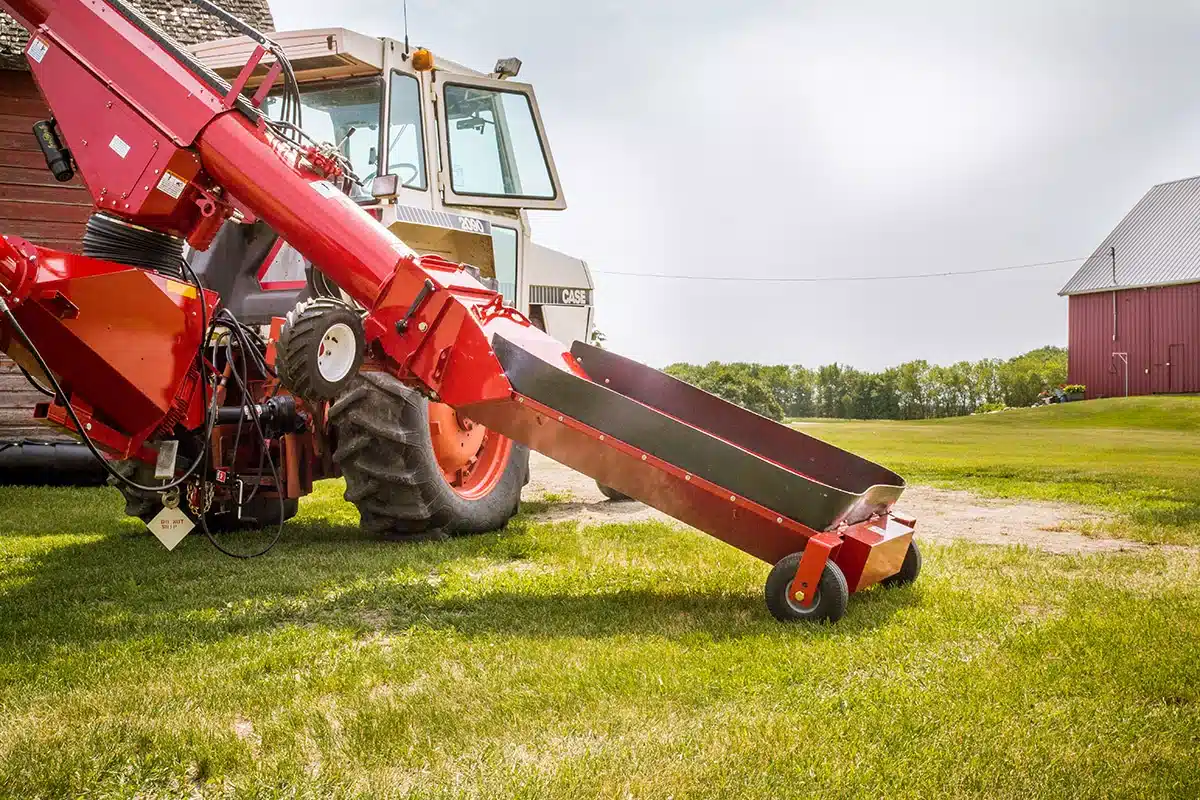 Gallery image 2 for New 2024 Farm King 1385 Grain Auger