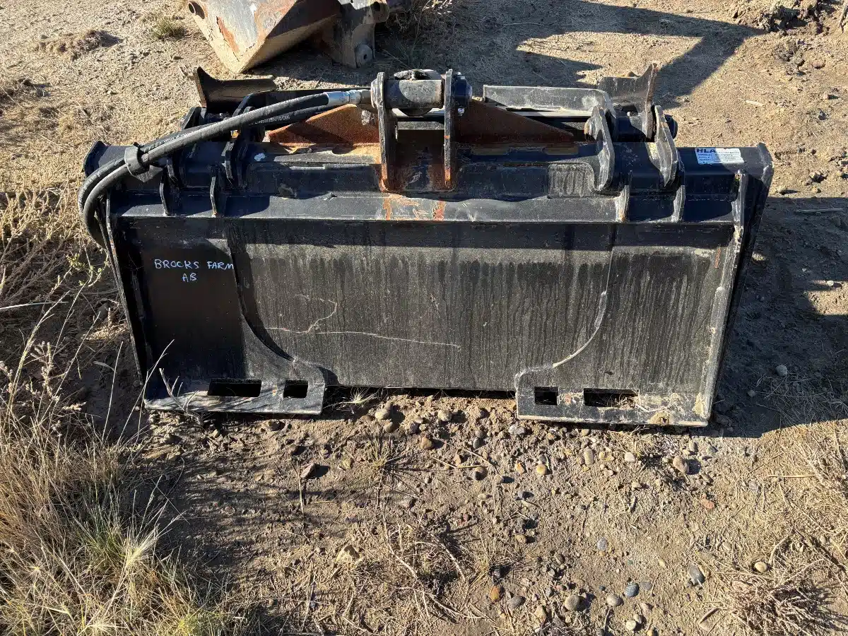 Gallery image 2 for 2023 HLA Attachments 48 Grapple Bucket