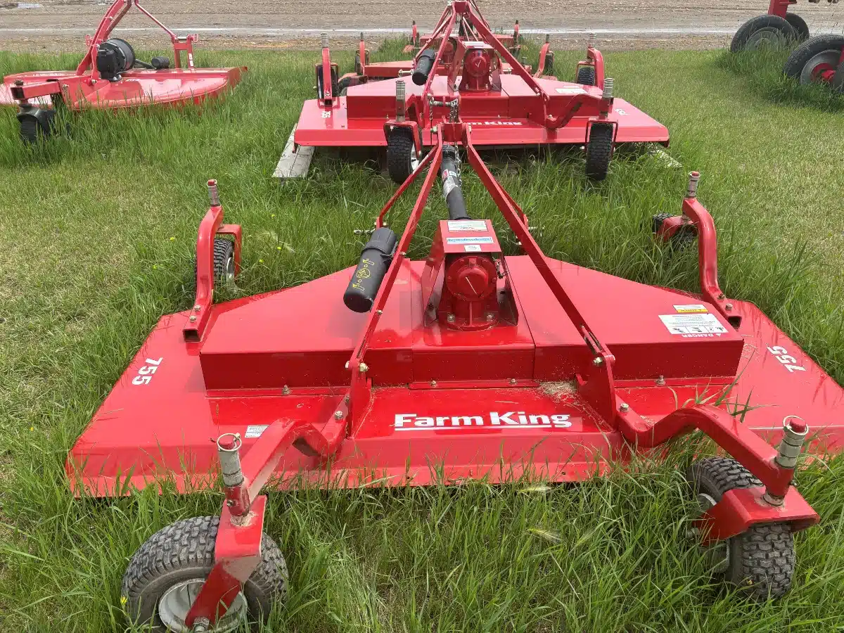 Gallery image 1 for Used 2013 Farm King Y755 Mower - Finishing