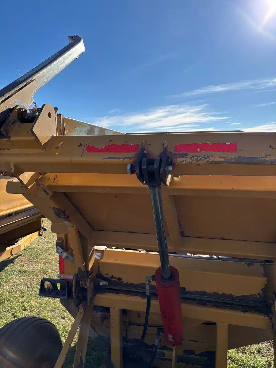 Gallery image 2 for Used 2012 Haybuster 2650 Bale Processor