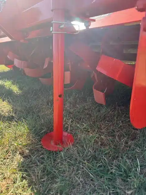 Gallery image 2 for 2025 Kuhn EL 62-210 Rotary Tiller