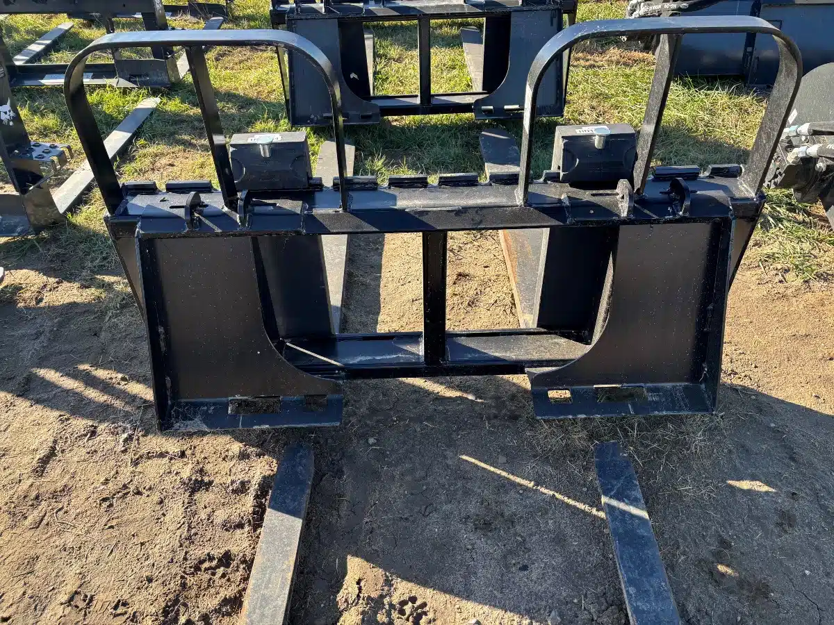 Gallery image 2 for Used 2023 HLA Attachments HD20 Pallet Fork