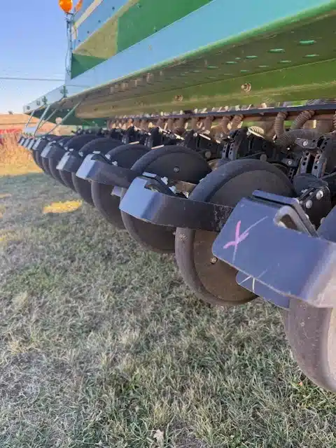 Gallery image 2 for 2018 John Deere 455 Drill