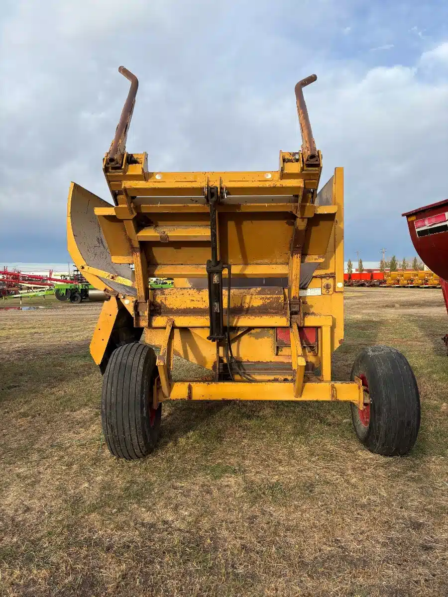 Gallery image 1 for Used 2004 Haybuster 2640 Bale Processor
