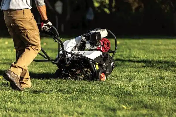 Gallery image 2 for New 2025 Bobcat AE19 Aerator