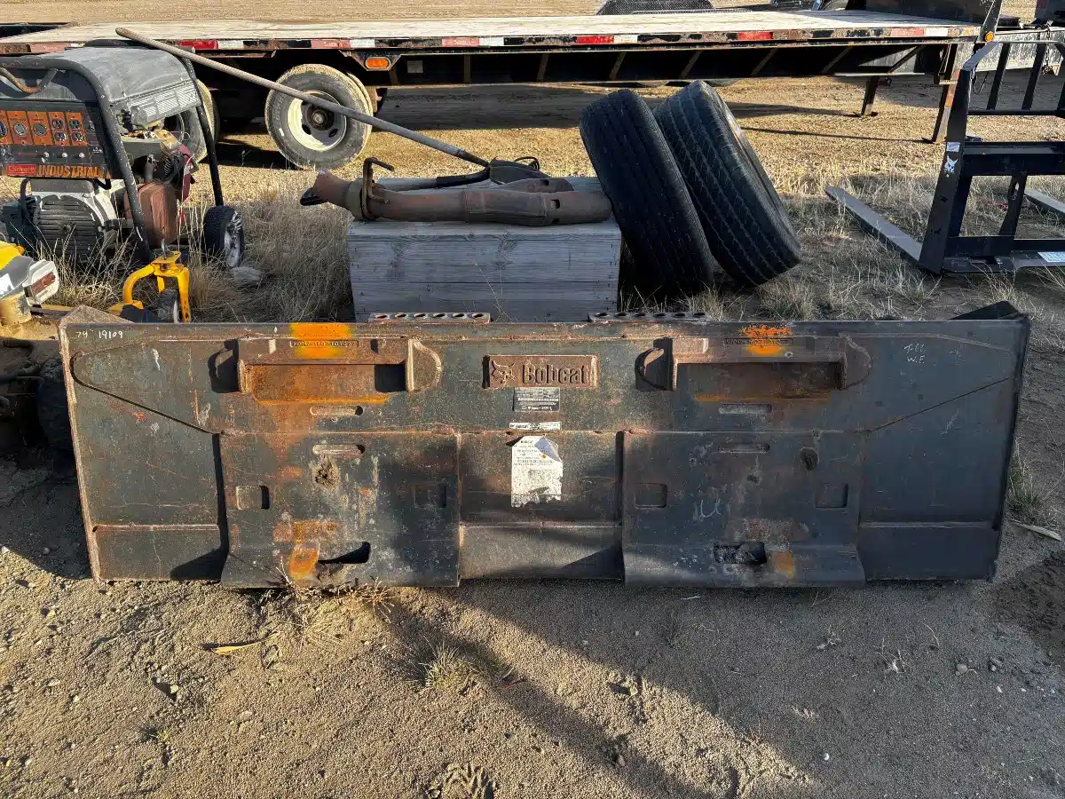 Used 2022 Bobcat 74 INCH Bucket