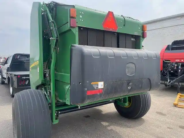 Gallery image 2 for Used 2018 John Deere 560R Round Baler