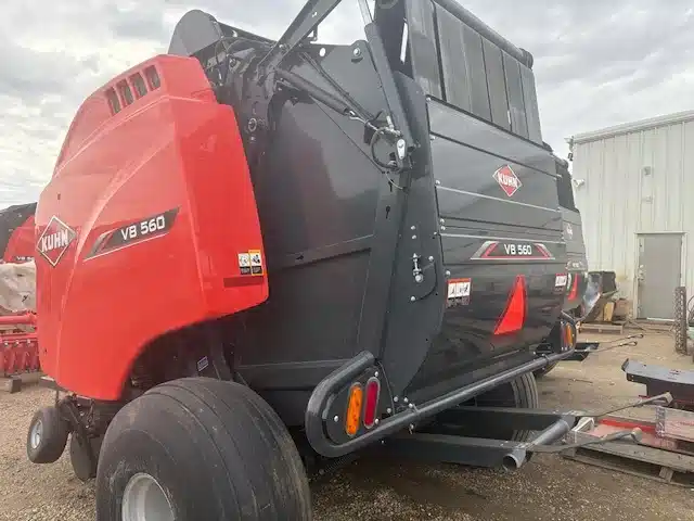 Gallery image 2 for Used 2021 Kuhn VB 560 Round Baler
