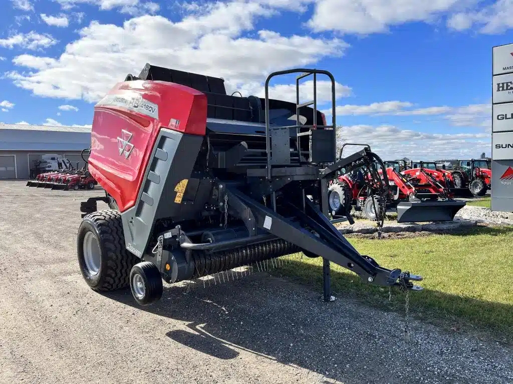 Gallery image 2 for Used 2021 Massey Ferguson 4160V Round Baler