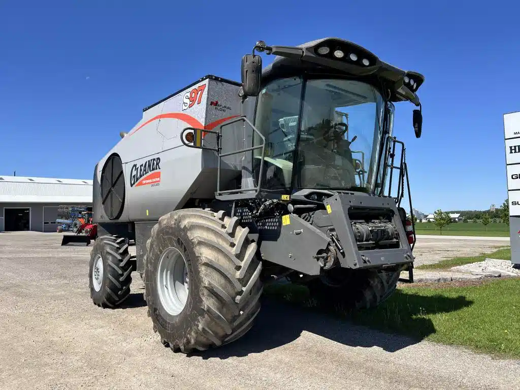 Gallery image 2 for Used 2023 Gleaner S97 Combine