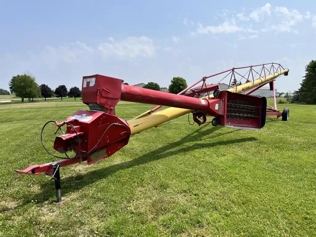 Gallery image 2 for Used 2015 Westfield MKX 130-84 Grain Auger