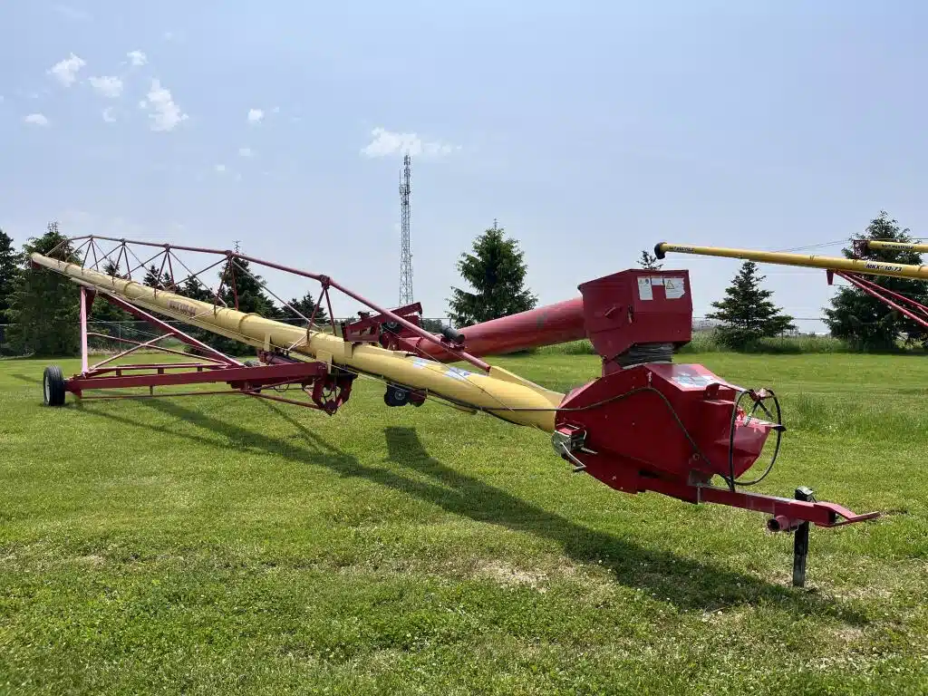 Gallery image 1 for Used 2015 Westfield MKX 130-84 Grain Auger