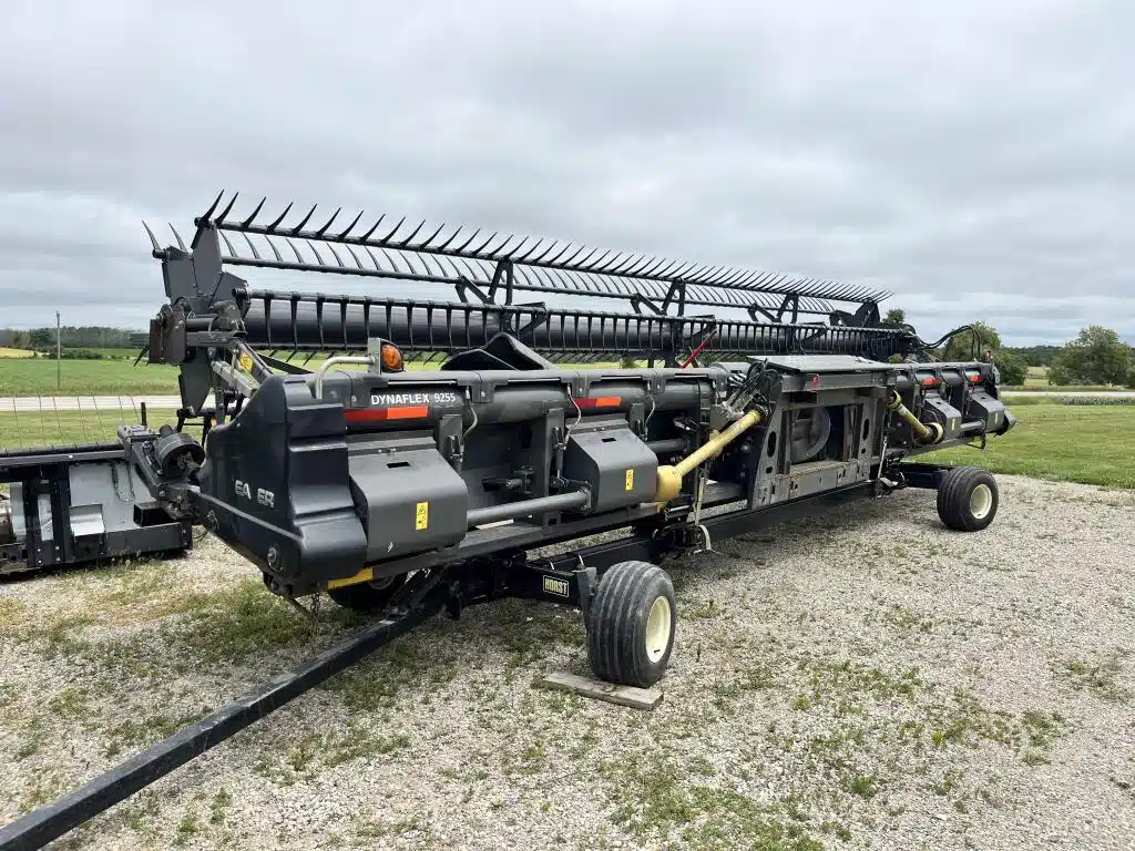 Gallery image 1 for Used 2019 Gleaner 9255 Header - Draper