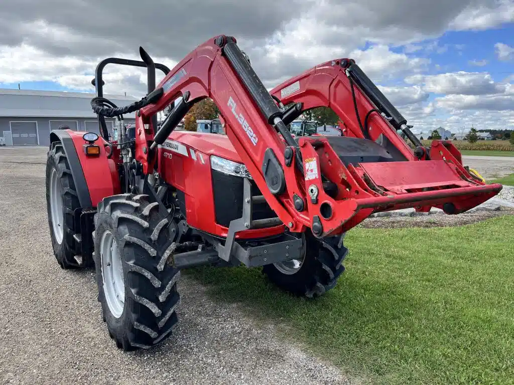 Gallery image 2 for Used 2017 Massey Ferguson 4710 Tractor