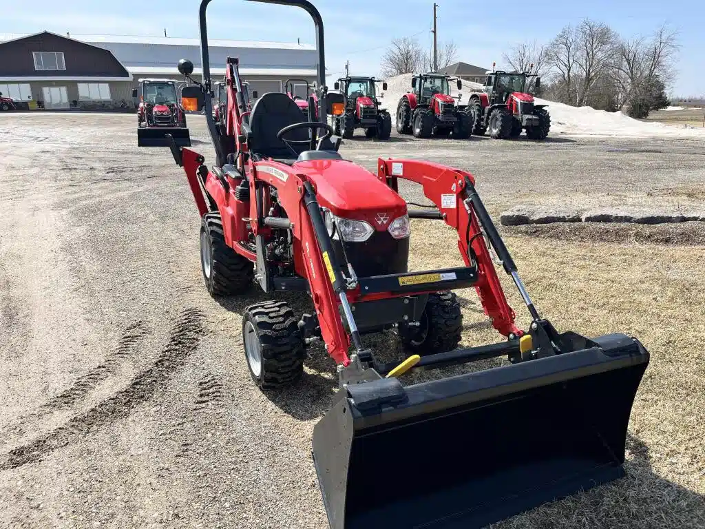 Gallery image 2 for 2024 Massey Ferguson GC1725MB Tractor