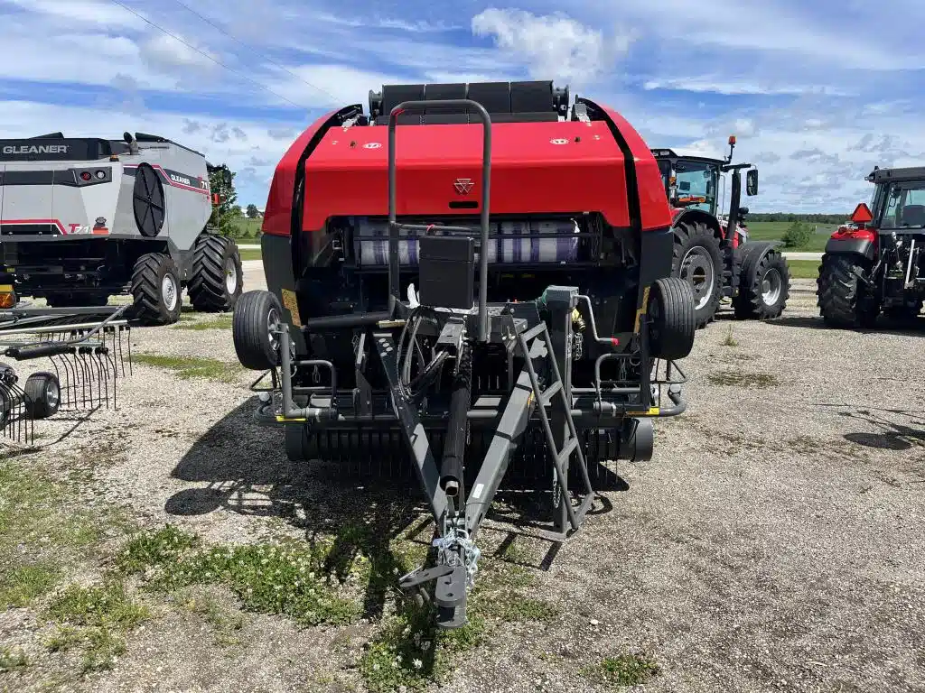 Gallery image 2 for 2026 Massey Ferguson 4160V Round Baler