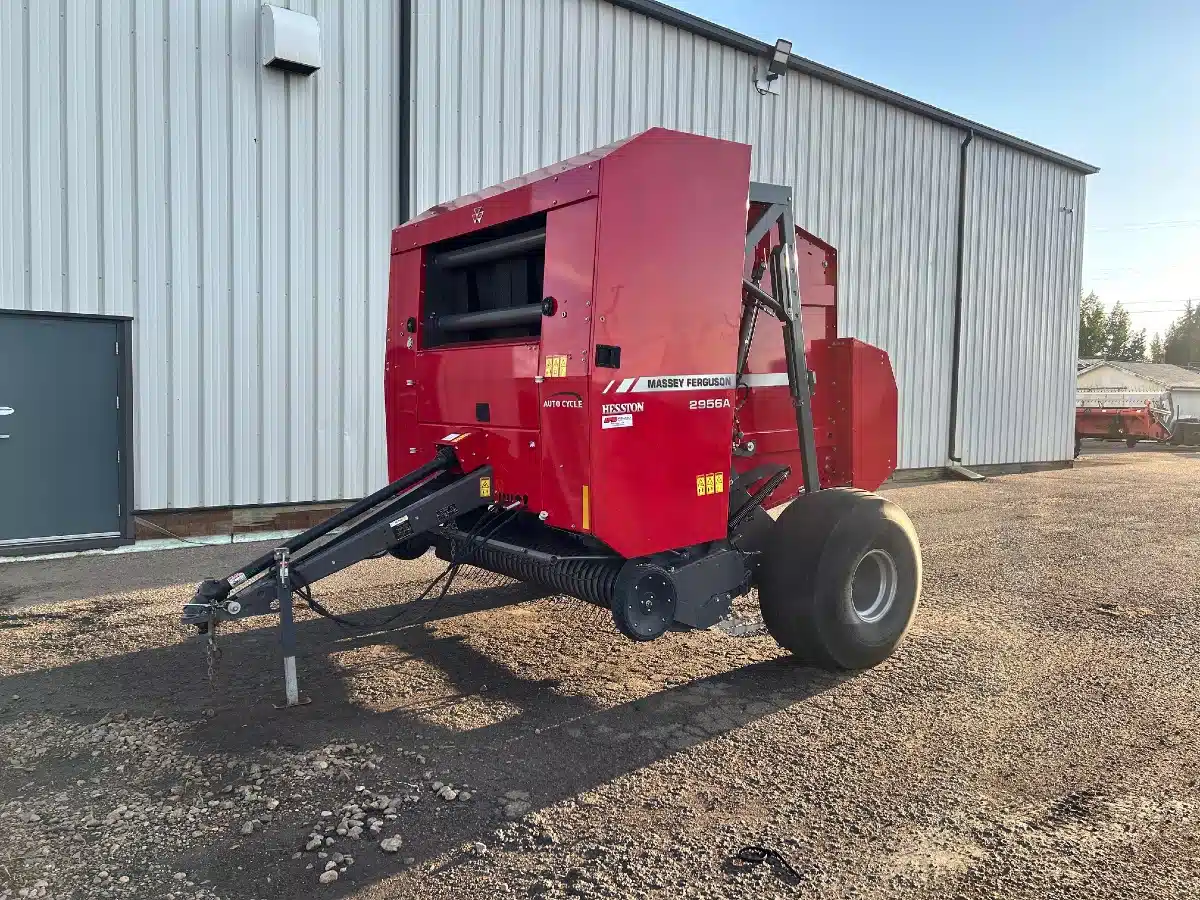 Gallery image 1 for Used 2017 Massey Ferguson 2956A Round Baler