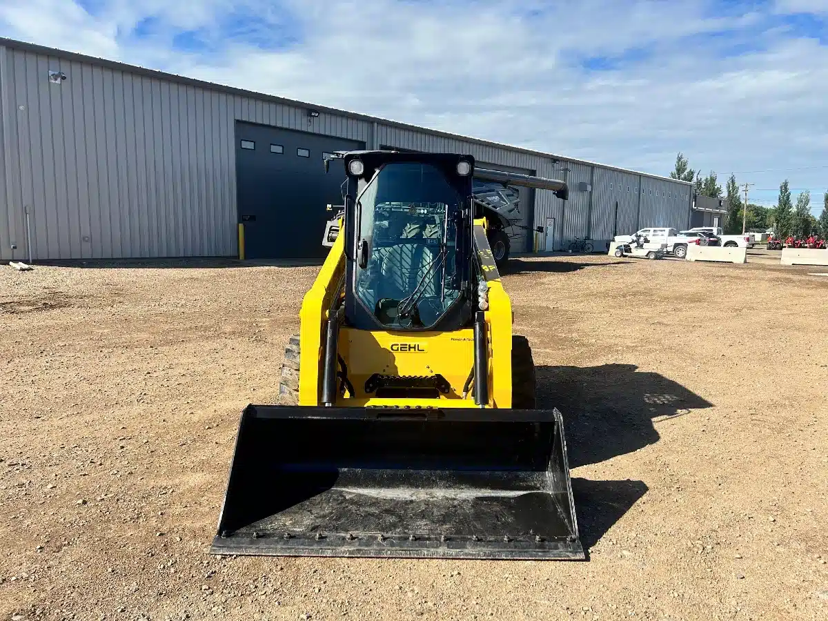 Gallery image 1 for Used 2022 Gehl R220 Skid Steer