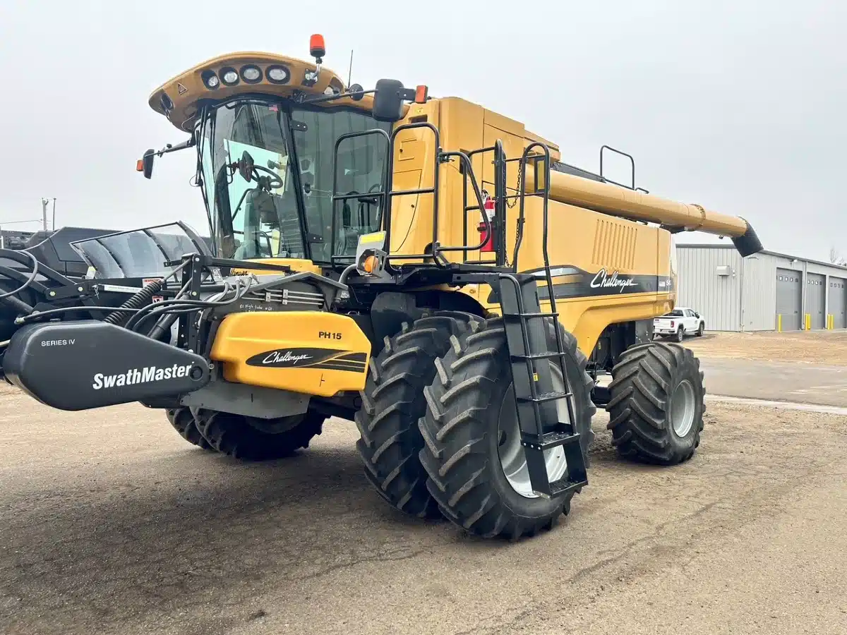 Gallery image 1 for Used 2013 Challenger 540C Combine