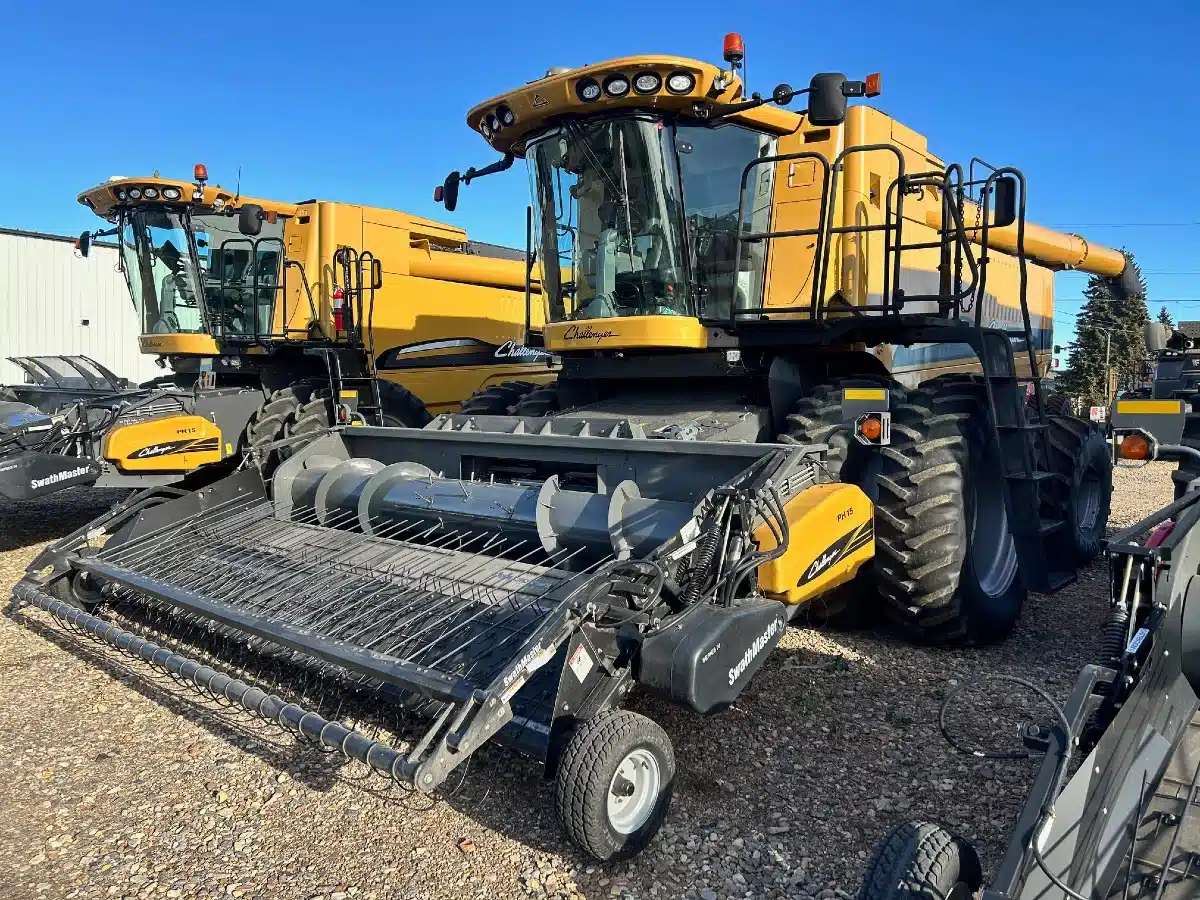 Gallery image 2 for Used 2012 Challenger 560C Combine