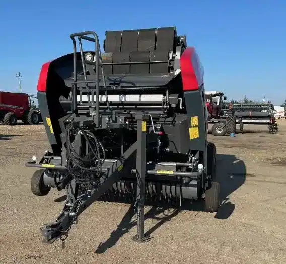 Gallery image 2 for 2019 Massey Ferguson RB 4180V Round Baler